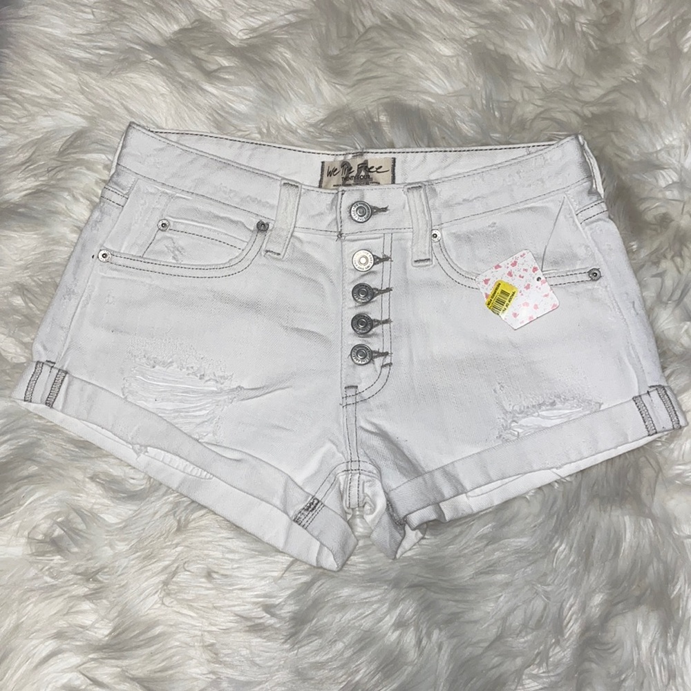 3 for $50🎉NWT We the Free white shorts